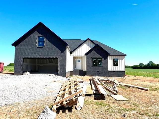 House for sale in Trenton, Kentucky