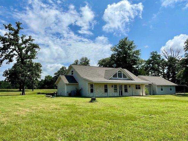 Farm for sale in Grapeland, Texas