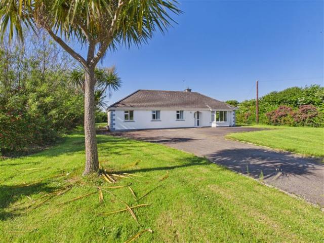 Detached House for sale in Loch Garman, North Tipperary