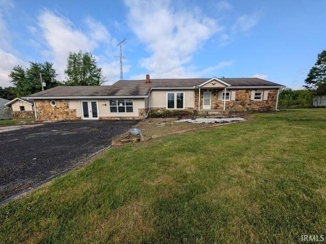 House for sale in Bloomfield, Indiana
