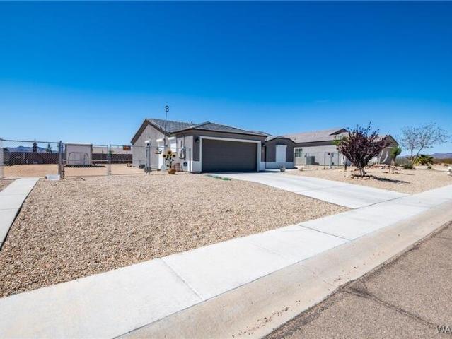 House for sale in Golden Valley
