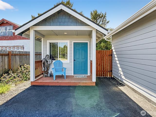 House for sale in Ocean Shores, Grays Harbor County