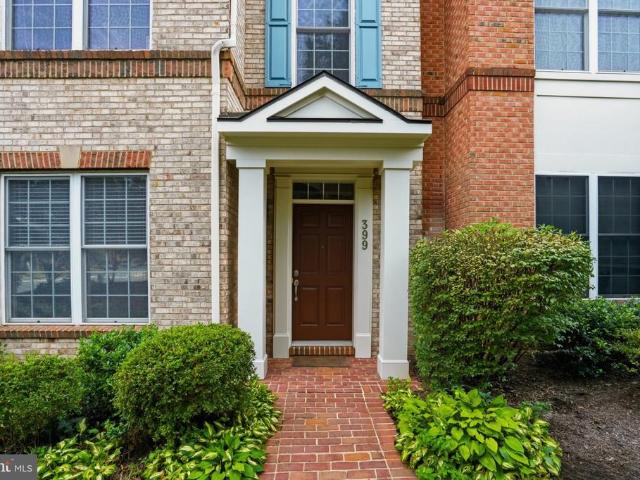 Townhouse for sale in Virginia