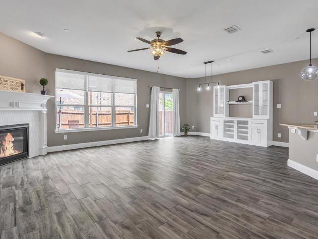 Townhouse for sale in Denton, Texas