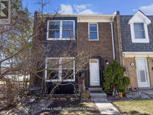 Townhouse for rent in Georgina, Ontario
