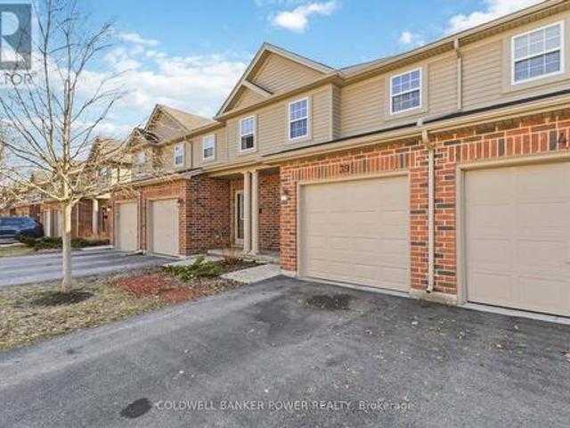 Townhouse for rent in Arva, Ontario