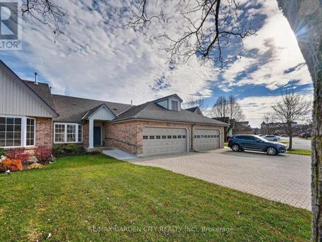 Condo for sale in Niagara, Ontario