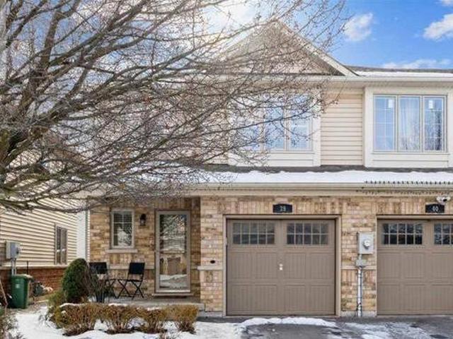 House for sale in Ancaster, Ontario