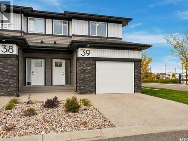 Townhouse for sale in Harbour Landing, Regina
