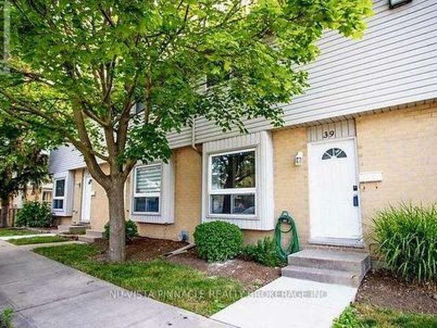 Townhouse for sale in Arva, Ontario