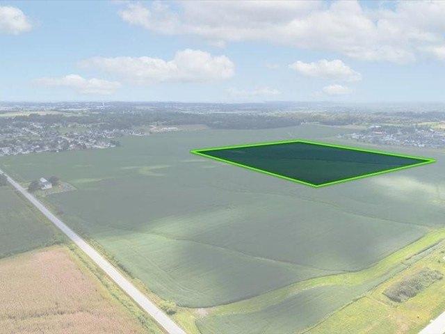 Land for sale in Linn, Iowa