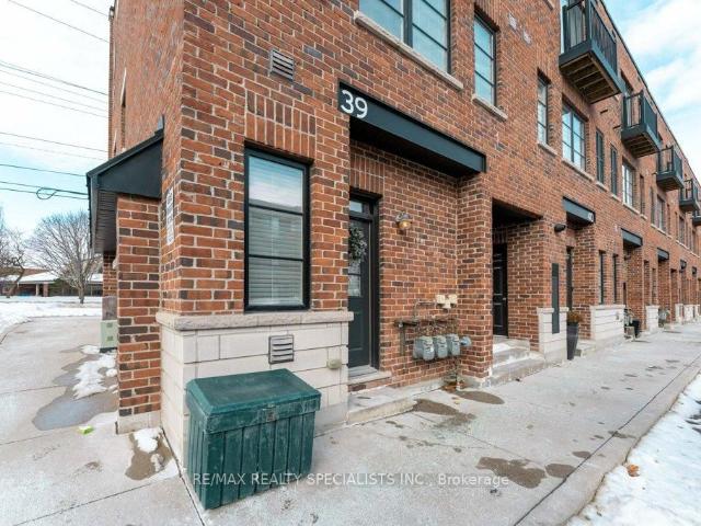 Condo for sale in Woburn, Ontario