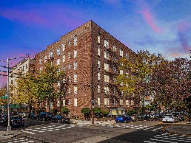 Property for sale in Queens, Arverne