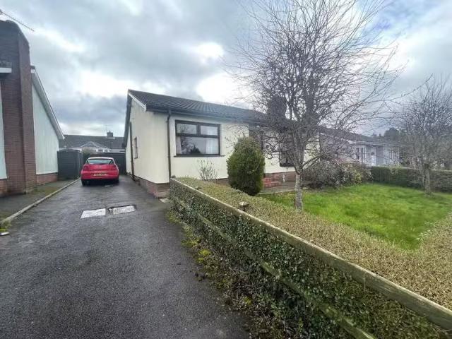 House to rent in Corry, Connacht