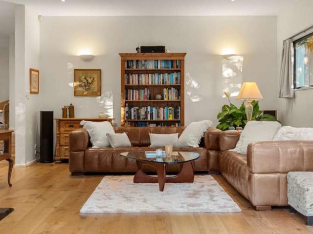House for sale in Whangaparaoa, Oroua County