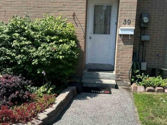Townhouse for rent in Durham, Ontario