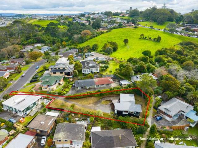 House for sale in Hillsborough