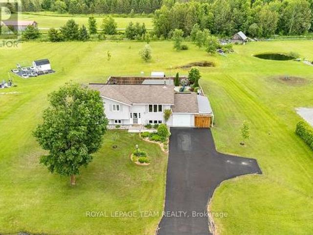 House for sale in Renfrew, Ontario