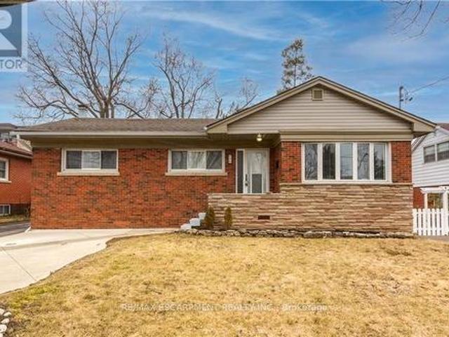 House for sale in Ancaster, Ontario