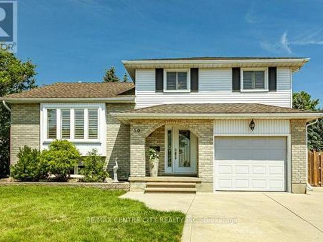 House for sale in Kitchener, Ontario