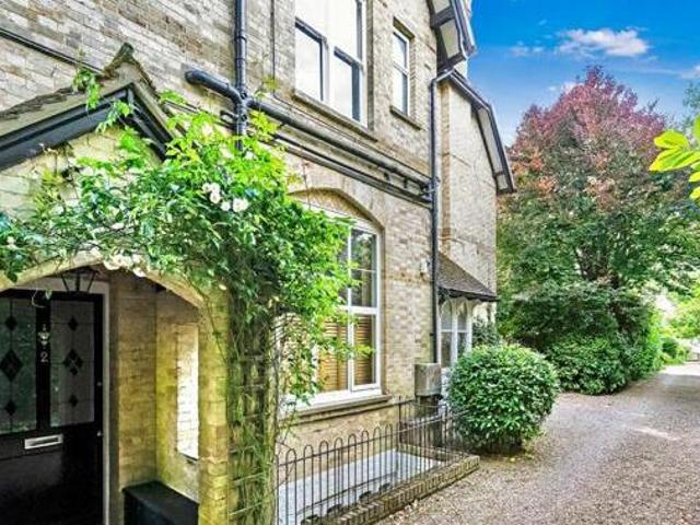 House for sale in Broadwater Down, Sandown Park