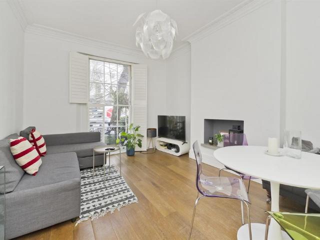 Apartment for rent in Kensal Town, Greater London