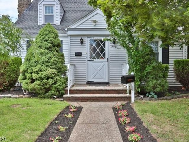 House for sale in Wallington, New Jersey