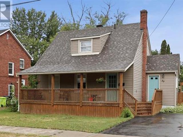 House for sale in Sault Sainte Marie, Ontario