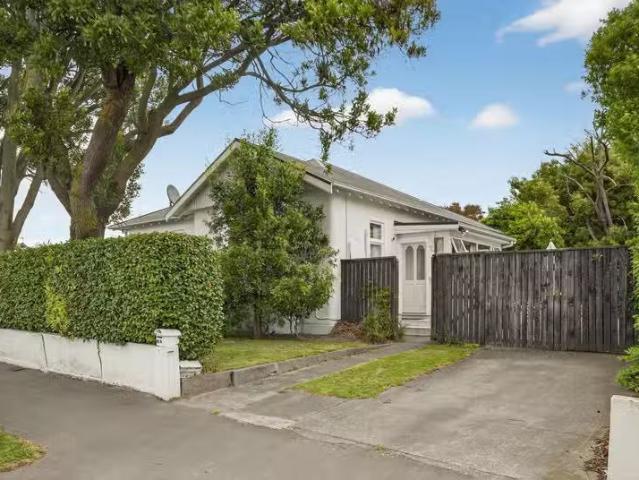 House for sale in Saint Albans, Canterbury