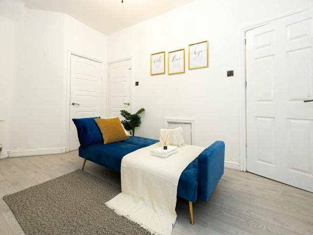 Apartment for rent in Moss Side, Manchester