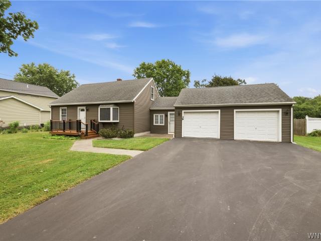 House for sale in Bowmansville, New York