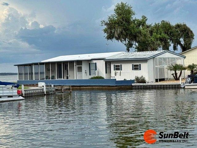 House for sale in Tavares, Florida