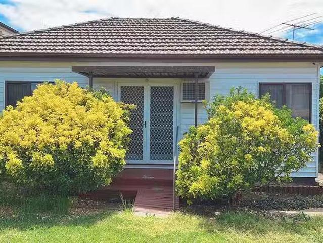 House for rent in Canley Heights, New South Wales