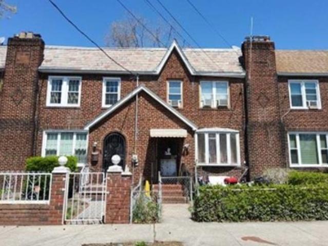 Property for sale in Queens, Arverne
