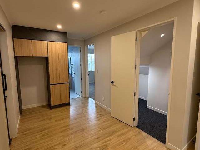 Property for rent in Flat Bush, Howick