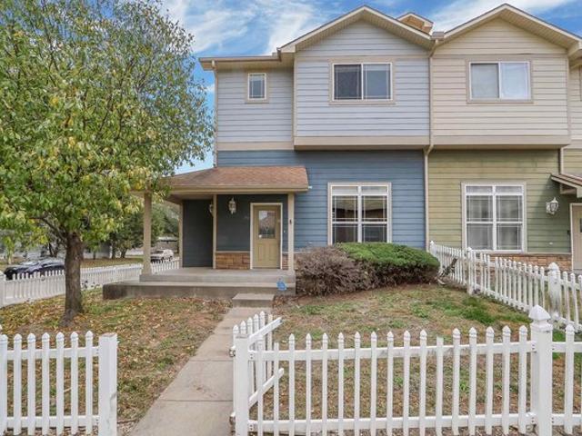 Townhouse for sale in Junction City, Geary County