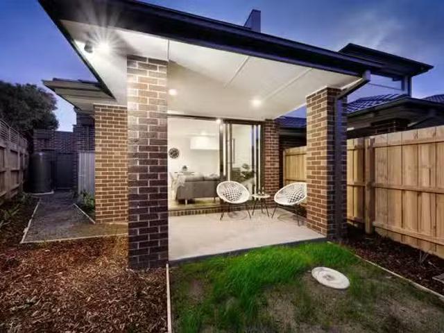 Condo for rent in Camerons Creek, Victoria