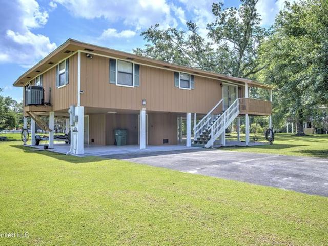 House for sale in Bay Saint Louis, Mississippi