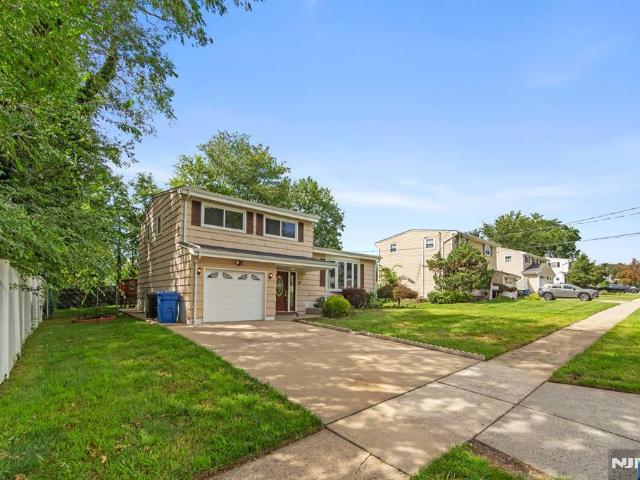 House for sale in Cliffwood, New Jersey