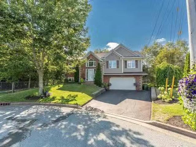 House for sale in Dartmouth, Nova Scotia