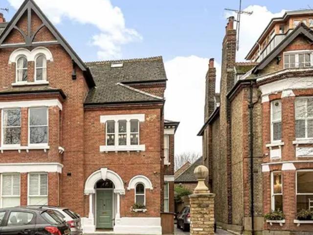 Apartment for rent in Earlsfield, Greater London