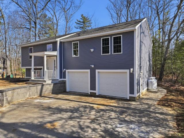 House for sale in Charlton, Massachusetts