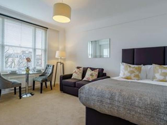 Apartment for rent in Mayfair, Greater London