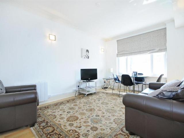 Apartment for rent in Mayfair, Greater London