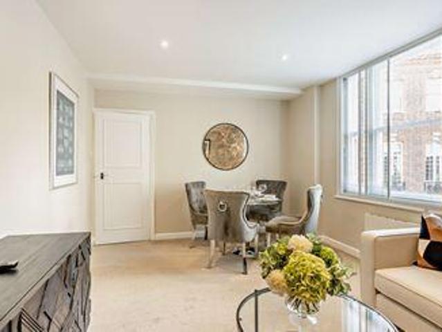 Apartment for rent in Mayfair, Greater London