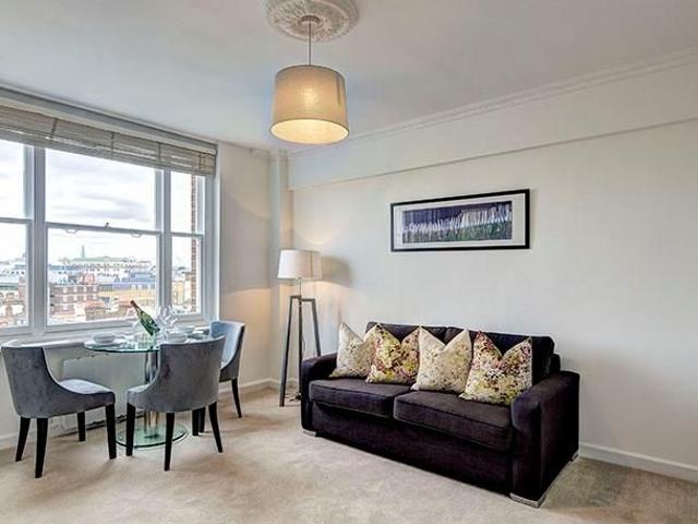 Apartment for rent in Mayfair, Greater London