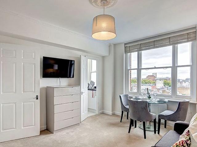 Apartment for rent in Mayfair, Greater London