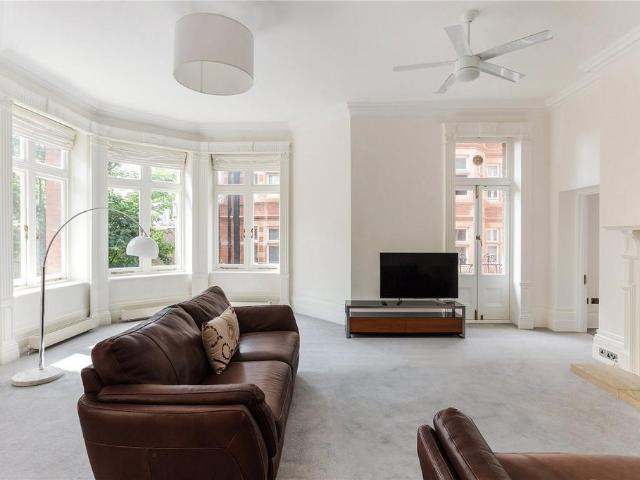 Apartment for rent in Royal Borough of Kensington and Chelsea, Greater London
