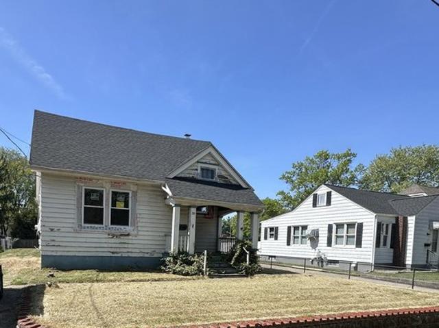 House for sale in Deepwater, New Jersey