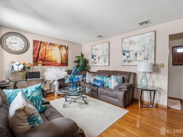House for sale in Carteret, New Jersey